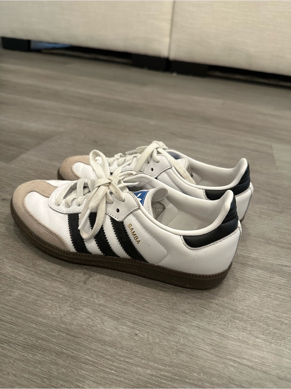 adidas Womebs Samba Size 7 - White / Black / Gum